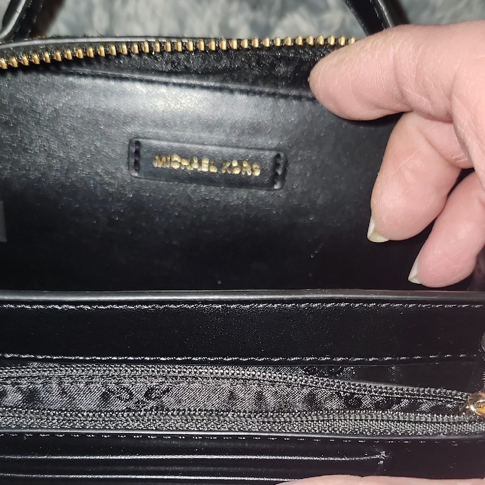 Michael Kors Crossbody Bag with Animal Print - Picture 4 of 5